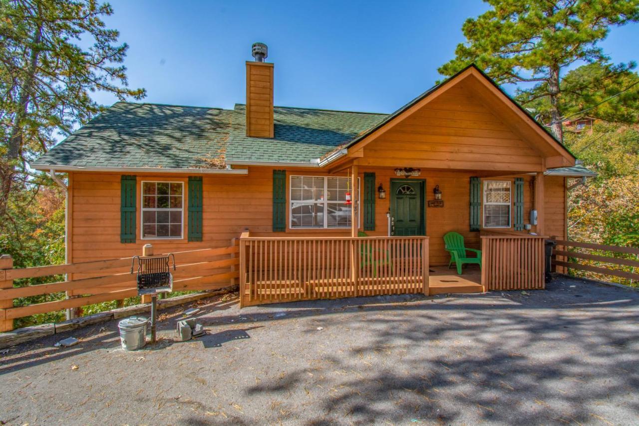 Ladybug Romantic With Mountain Views, Game Room, Close To Dollywood Sevierville